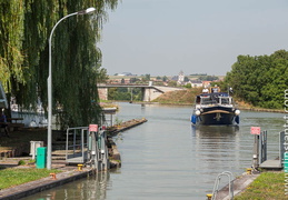 Canal-095