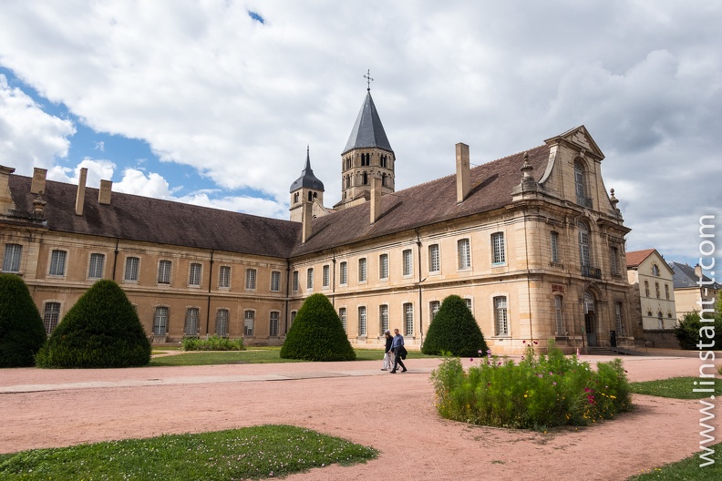 Cluny-J2-15