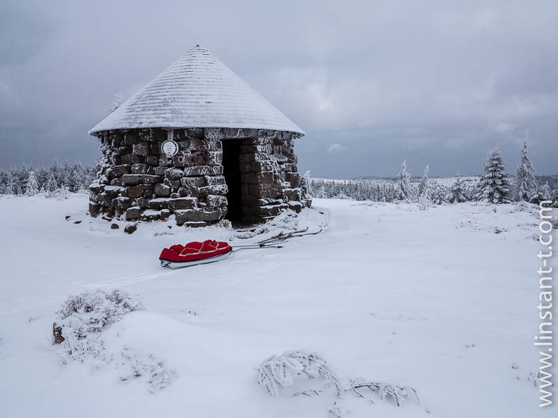 Abri des Hautes Loges (934 m), Bruches, Bas-Rhin, Alsace Hautes-Loges-038.jpg