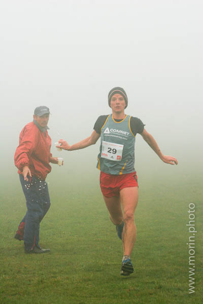 Coureur à un ravitaillement