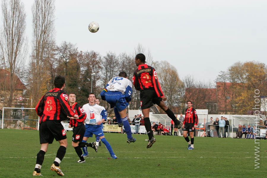 joueurs de foot en action