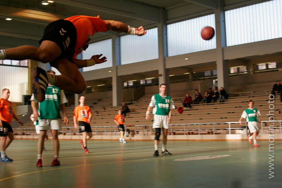 action dans un match de hand