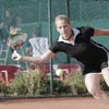 Joueuse tennis dans un match