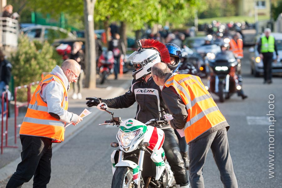 Les motards arrivent à Gougenheim